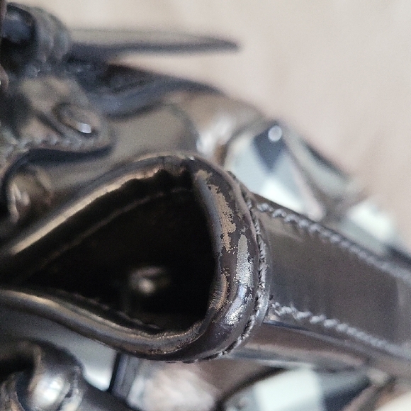 Burberry Black and Brown Shoulder Bag - Picture 10 of 16